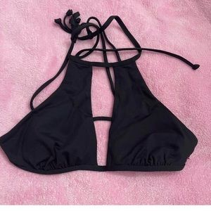 BIKINI VILLAGE- black court out bikini top